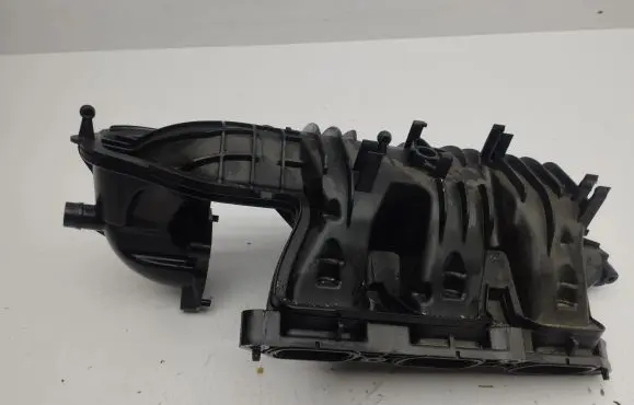 Audi A1 Intake manifold 05C129709F