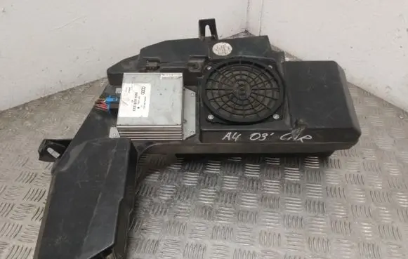 Audi A4 S4 B6 8E 8H Subwoofer speaker 8E9035223 8E903538203S