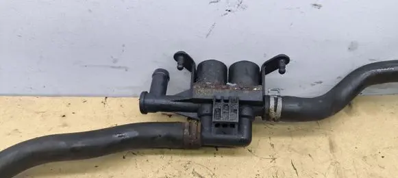 BMW 5 F10 F11 Coolant heater control valve 9119164