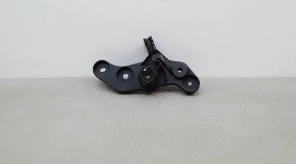 Engine bonnet (hood) release handle