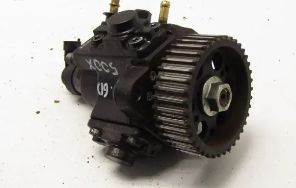 Fiat 500X Fuel injection high pressure pump 55267246