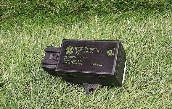 Volkswagen Phaeton Seat heating relay 7L0959772