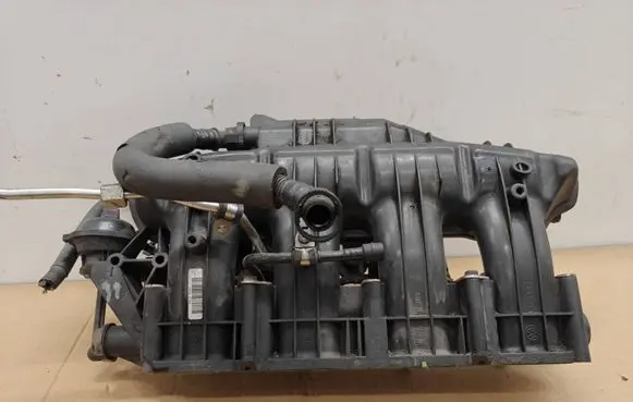 Audi A4 S4 B8 8K Intake manifold 06H133201E