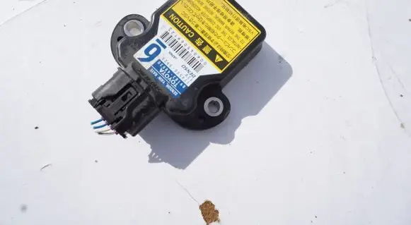 Toyota RAV 4 (XA30) ESP acceleration yaw rate sensor 8918348030