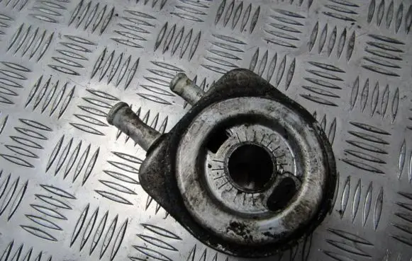 Engine oil radiator