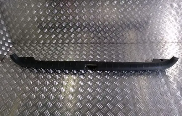 Volvo V70 (D) pillar trim (bottom) 1882