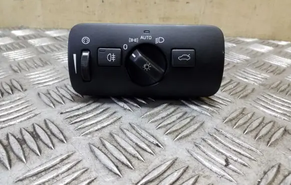 Volvo V40 Light switch 30739424
