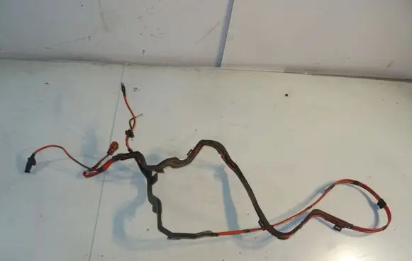 Positive cable (battery)