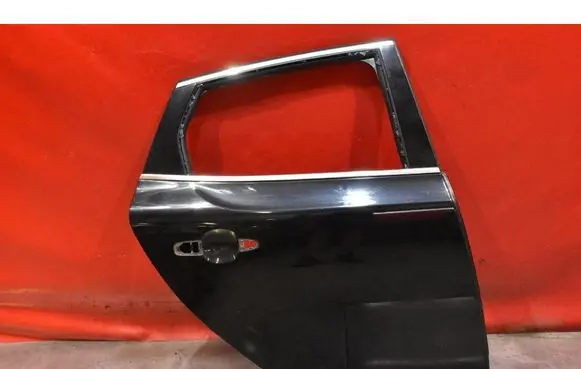 Volvo V40 Rear door