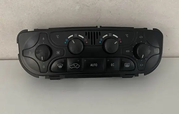 Mercedes-Benz C W203 Climate control unit A2038300785 9140010479 C101347