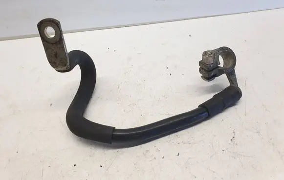 Volkswagen PASSAT B6 Positive cable (battery) 1T0971235A