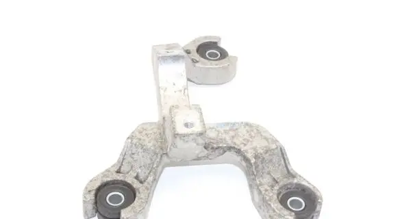 Hyundai Ioniq Engine mount bracket