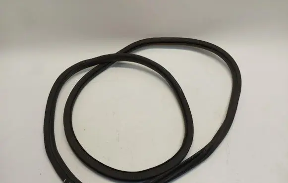 Mercedes-Benz EQA Trunk rubber seal (body) 