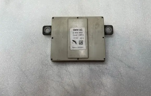 BMW X5 E53 Aerial antenna amplifier 6905950 1767300