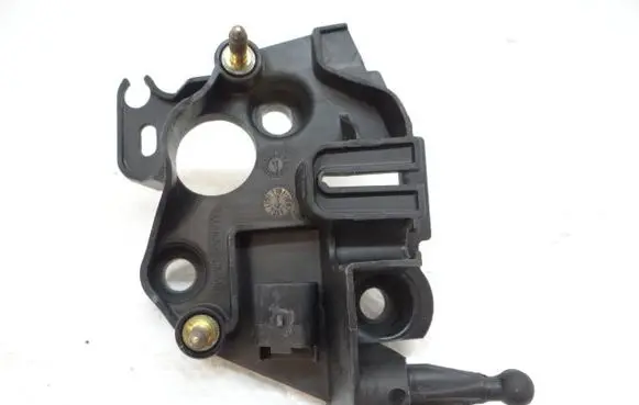 Peugeot 508 Fuel filter housing 9684350480