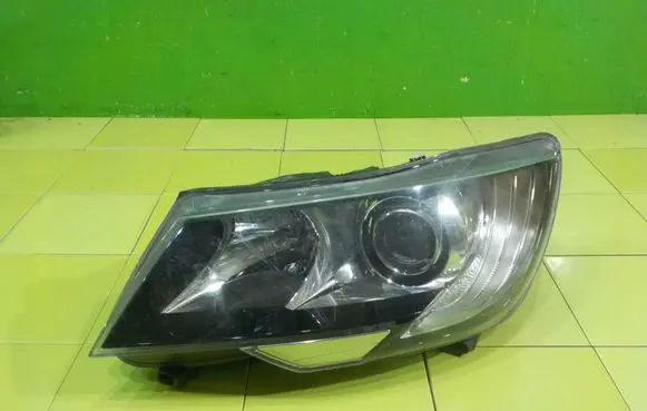 Skoda Superb B6 (3T) Headlight/headlamp 1LL01131403 ZP28