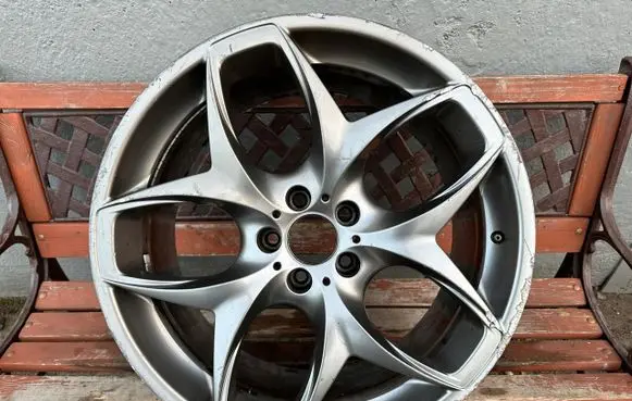 BMW X6 E71 R21 alloy rim 