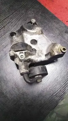 BMW 3 E46 A/C compressor mount bracket 7787319