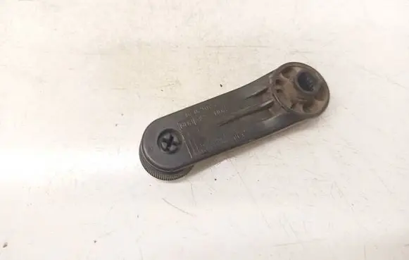 Toyota Avensis T250 Front door window winding handle 6926002020