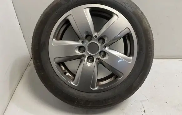 BMW 1 F40 R12 alloy rim 6897609