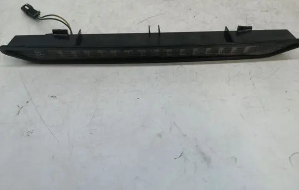 Opel Zafira A Third/center stoplight 90582025