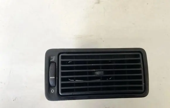 Volkswagen Golf IV Dashboard side air vent grill/cover trim