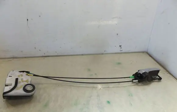 Suzuki Ignis Front door lock