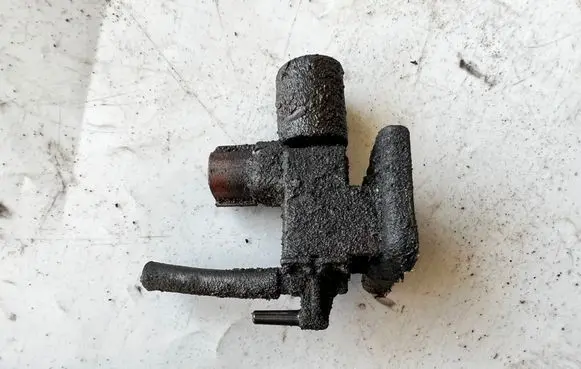 Toyota Land Cruiser (J120) Turbo solenoid valve