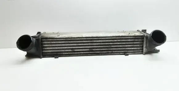 BMW 1 E81 E87 Intercooler radiator 3093796