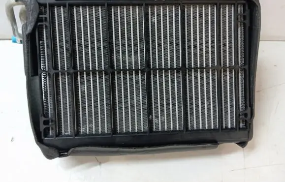 Maserati Ghibli Air conditioning (A/C) radiator (interior) DY093001