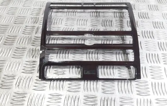 Radio/GPS head unit trim