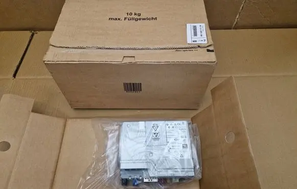 BMW M5 G90 Navigation unit CD/DVD player 65125B70395