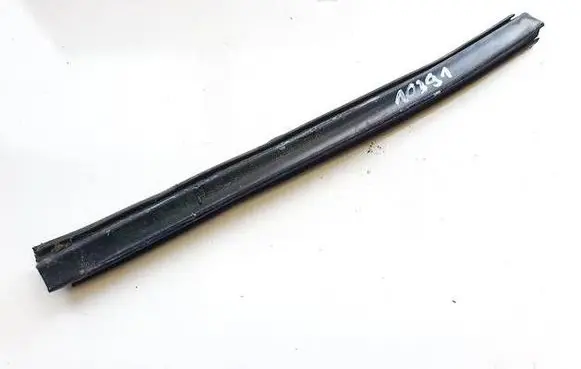Audi TT TTS Mk2 Engine compartment rubber 16983