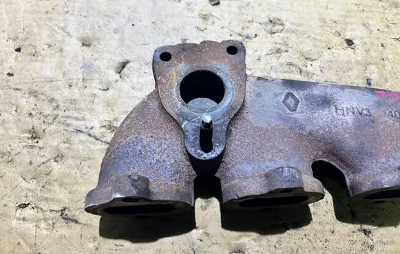 Renault Trafic III (X82) Exhaust manifold 140041077R