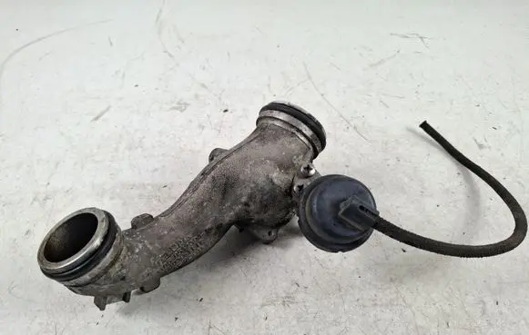 BMW X6 F16 Intercooler hose/pipe 8512394