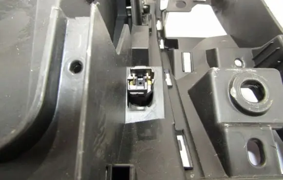 Glove box
