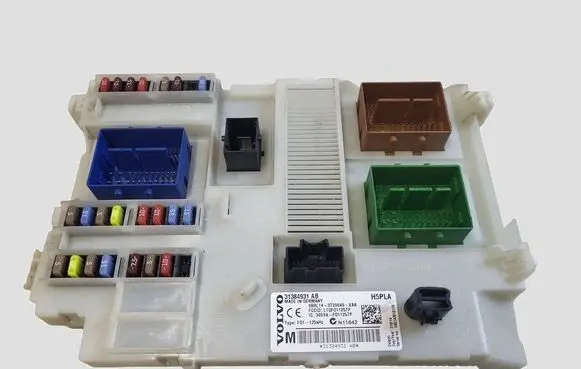 Volvo XC60 Fuse module 31384931AB
