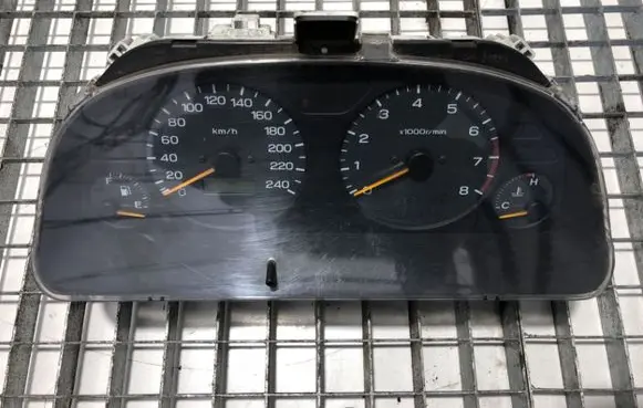 Subaru Forester SF Speedometer (instrument cluster) 85014FC300