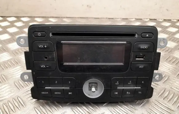 Dacia Dokker Radio/CD/DVD/GPS head unit 281150954R
