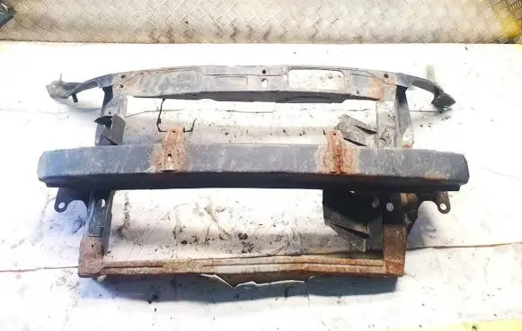 Skoda Praktik (5J8) Radiator support slam panel