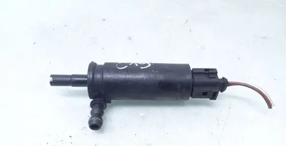 Volkswagen Golf V Headlight washer pump 3B7955681