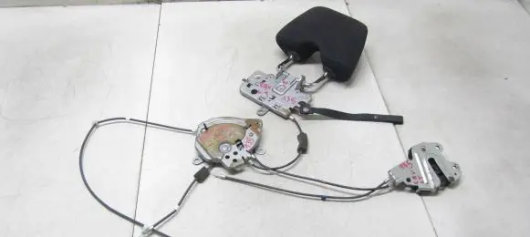 Honda CR-V Rear seat headrest 