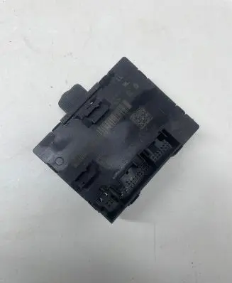 Audi A3 S3 8V Door control unit/module 5Q0959595D P10121921 5Q0959595