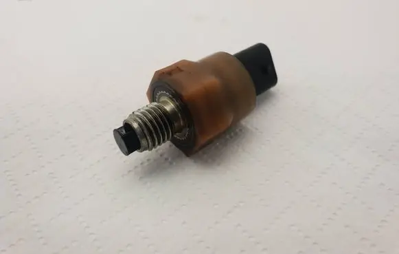 BMW 2 F22 F23 Oil level sensor 8613333 6PP01037811 024314