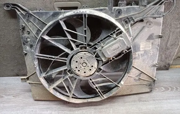 Volvo S80 Electric radiator cooling fan 30645148