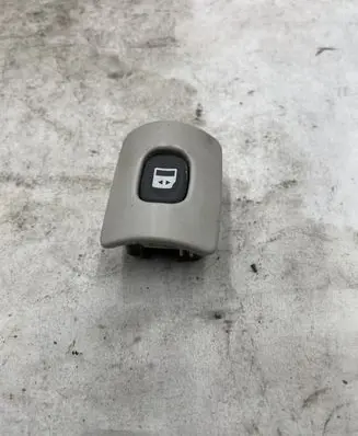 Chrysler Voyager Electric sliding door switch 28100365