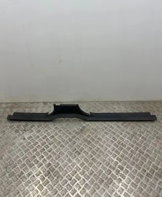 Land Rover Discovery 4 - LR4 Front sill trim cover EMH500170