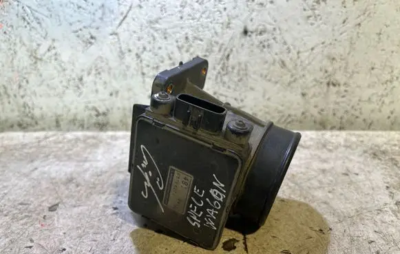 Mitsubishi Space Wagon Mass air flow meter E5T08271 8416
