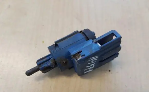 Skoda Fabia Mk1 (6Y) Brake pedal sensor switch 1j0827189f
