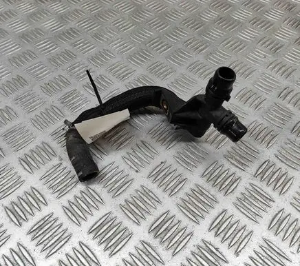 Engine coolant pipe/hose